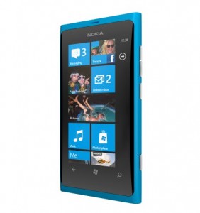 Новый флагман Nokia Lumia 800 – обретет ли признание на российском рынке?